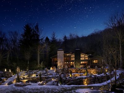 Luxury Mountain Escape at Precipice Private Lodge