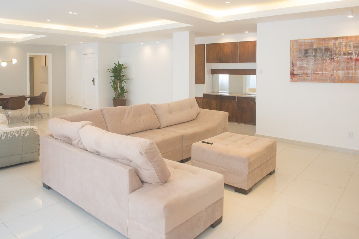 Spacious 5-bedroom Apartment in Copacabana 065 gallery image 5