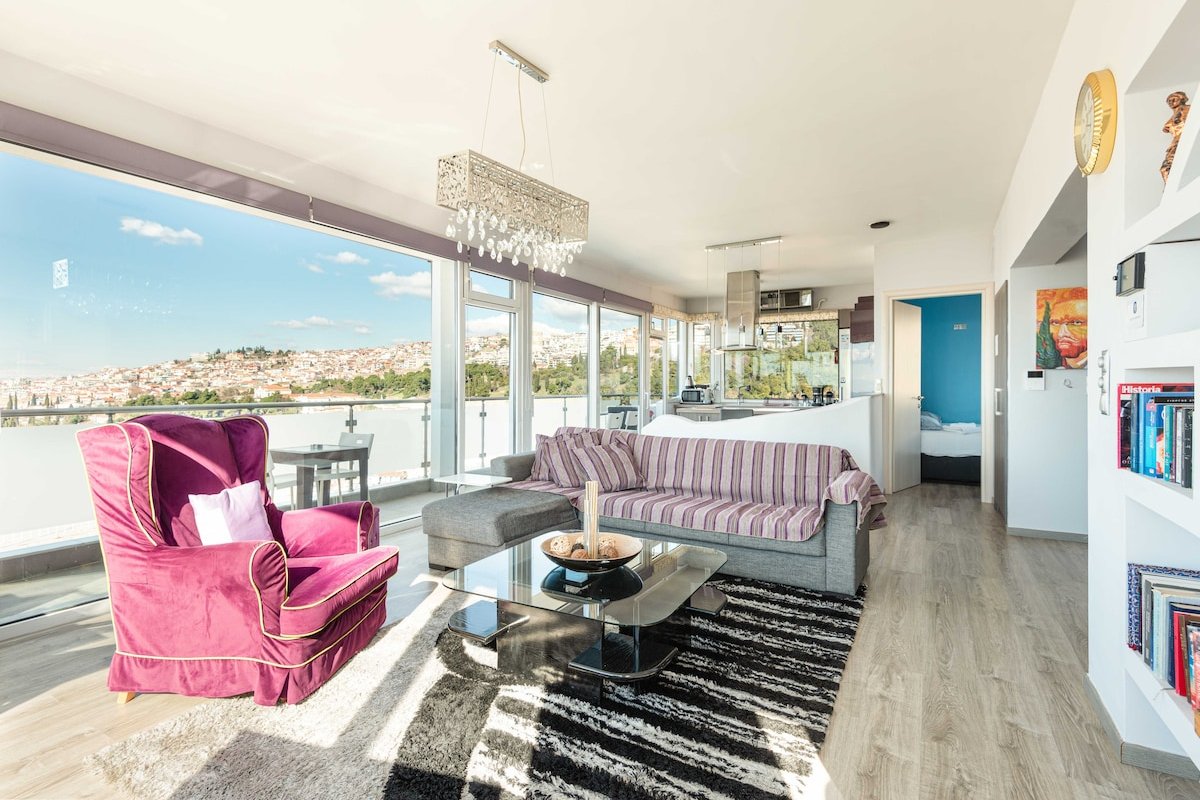 Arvanitidis Suites Presidential luxury suite gallery image 3