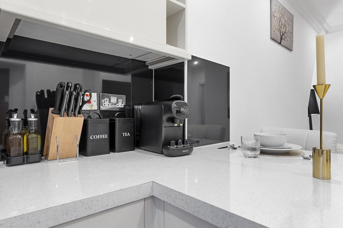 High Kensington Boutique 1 gallery image 4