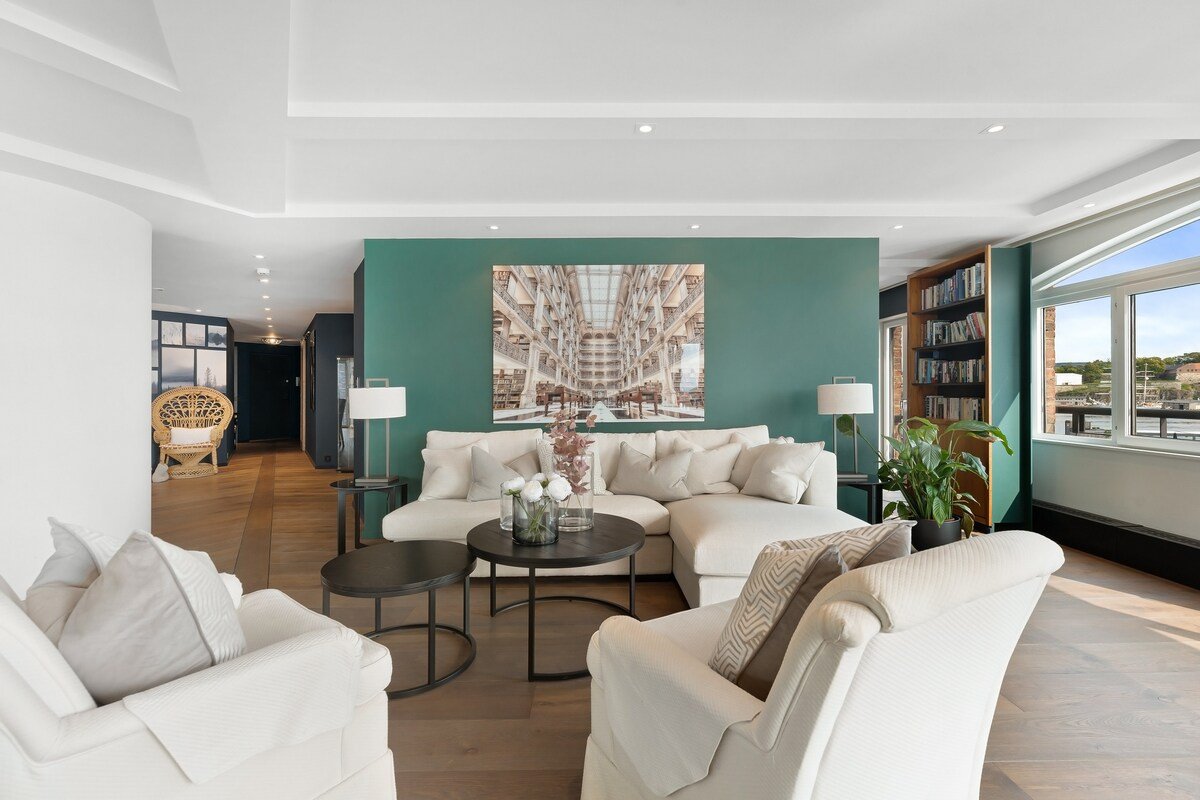 Large 41 millions kr apartment – seaview in center gallery image 5