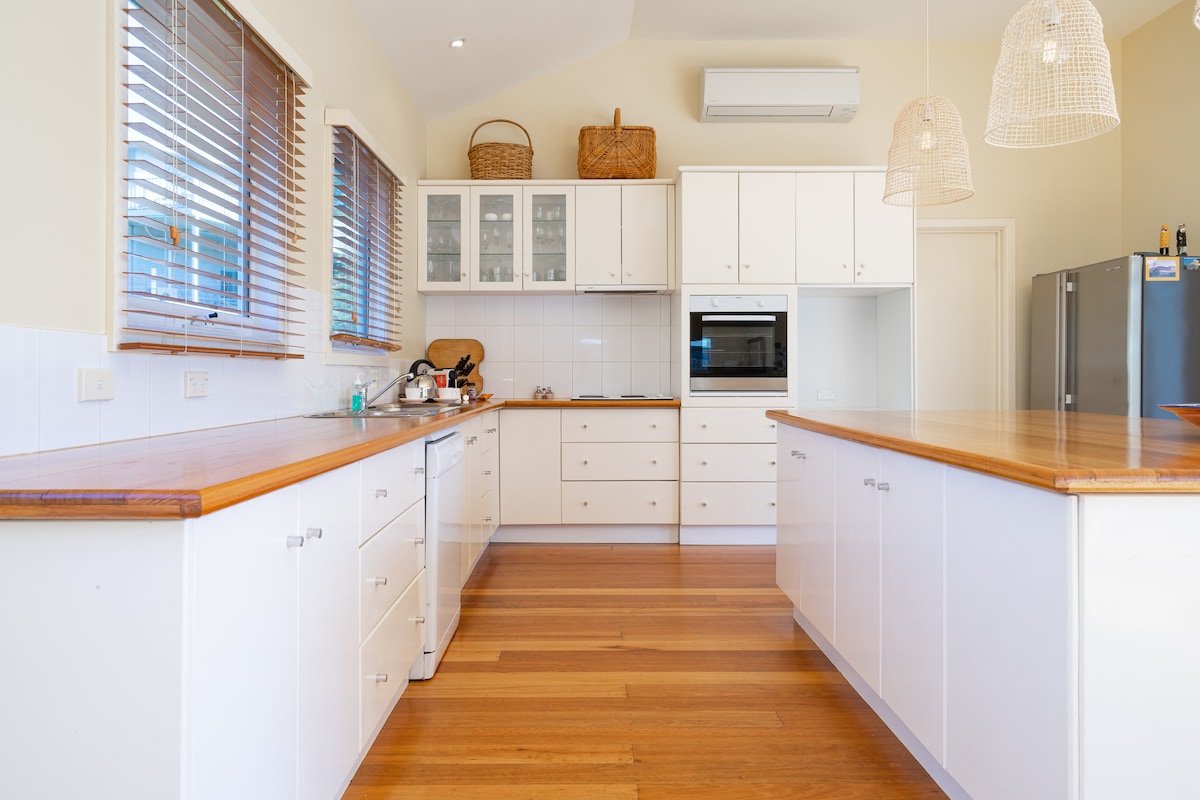 Sorrento Overboard gallery image 5