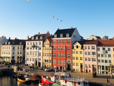 Udsigt direkte til den smukke Nyhavn