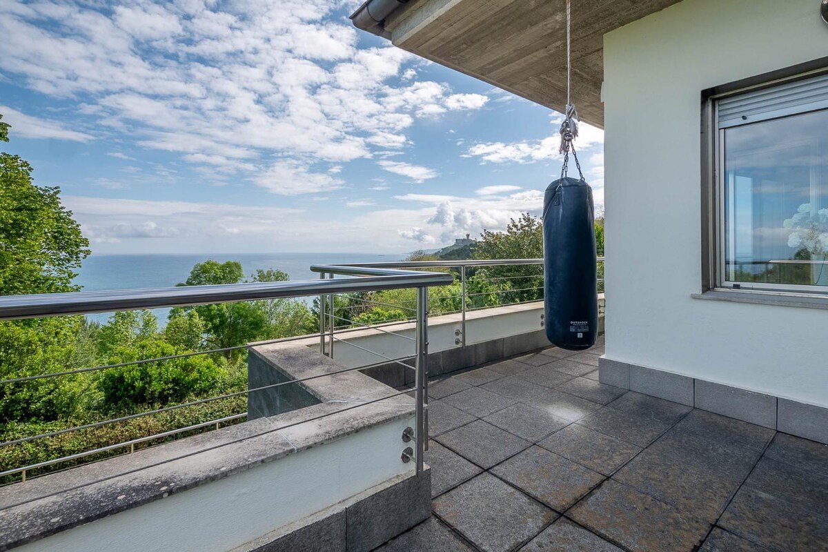 Ocean view villa San Sebastian gallery image 5
