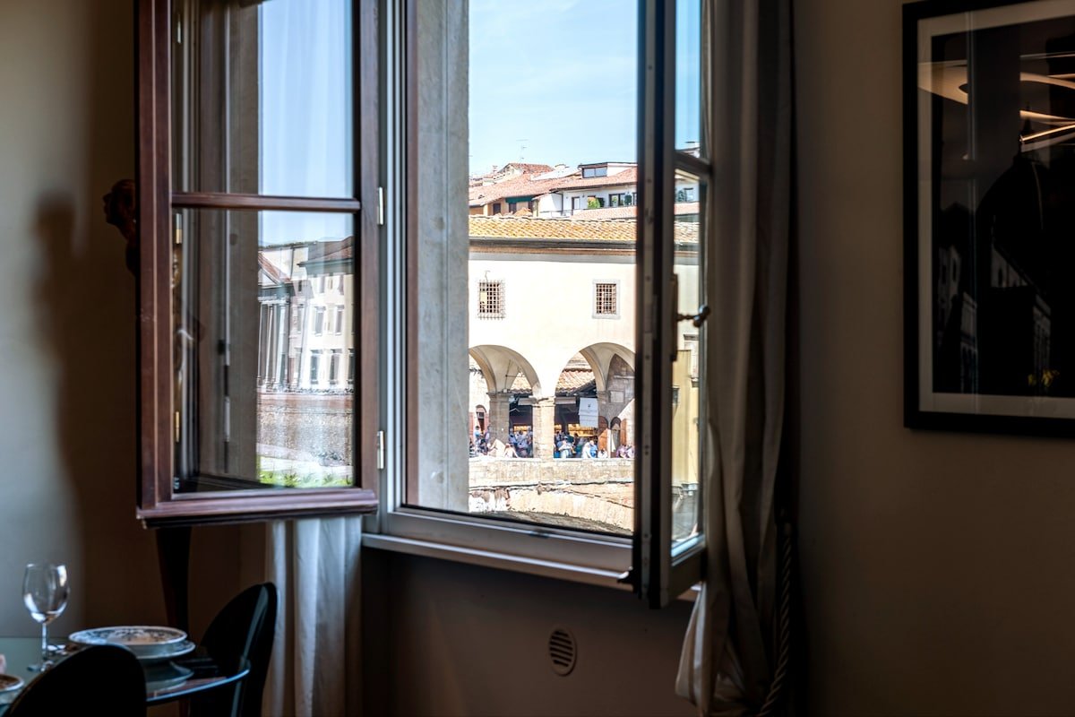 [Pontevecchio] Prestigio e vista mozzafiato gallery image 4