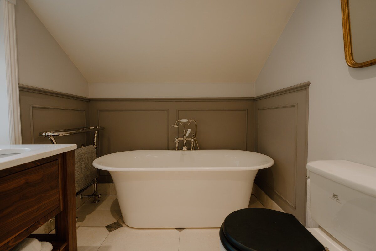 The Old Vicarage gallery image 2