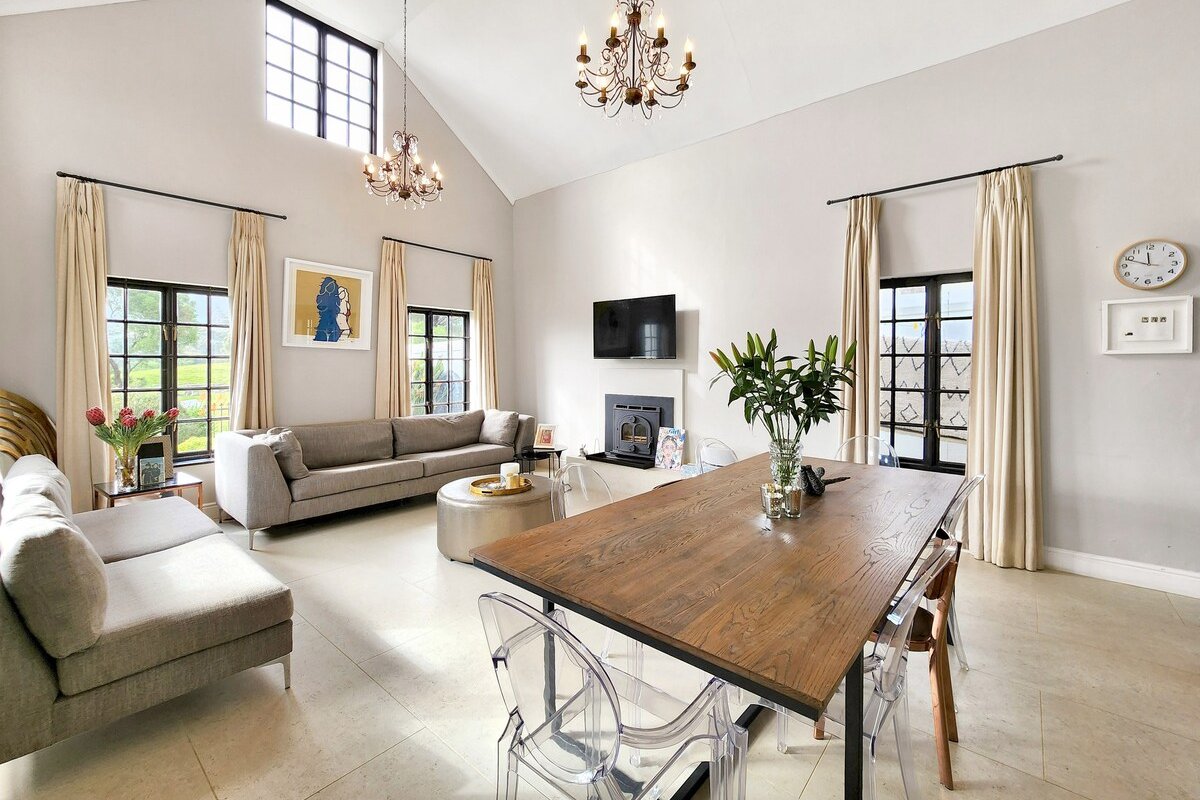 Most Elegant Mountain View in Cape Town gallery image 5