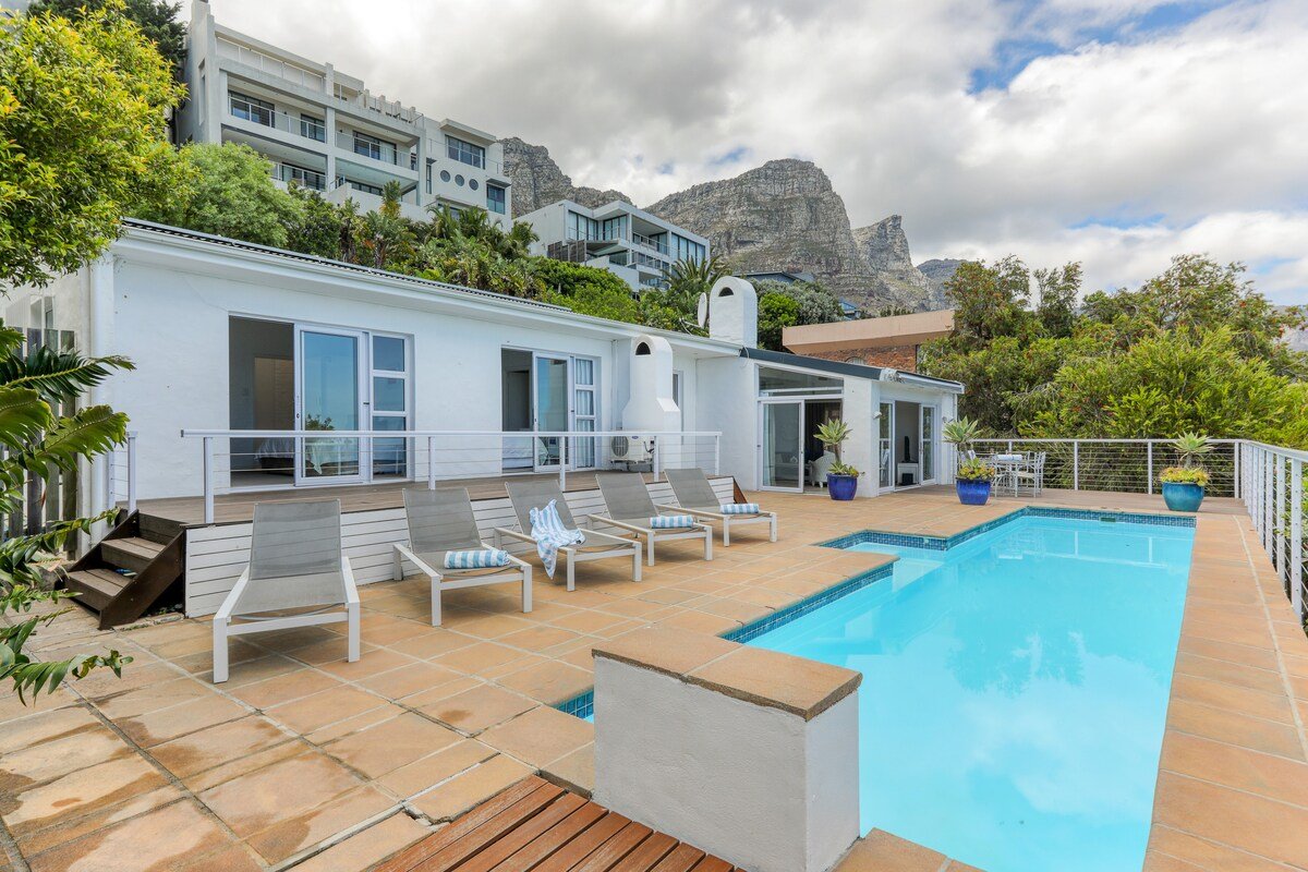 Rontree Camps Bay – Home with Pool & Ocean Views gallery image 4