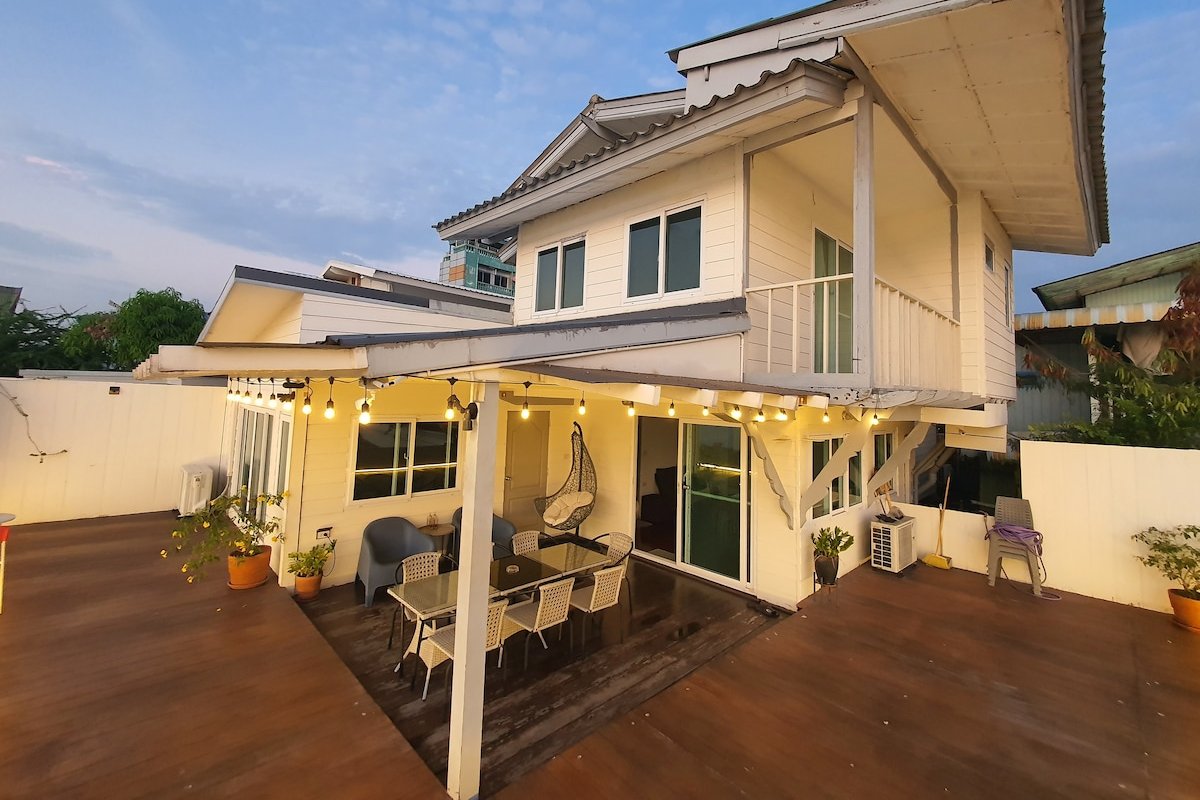 Riverfront house for rent/Chao phraya river house gallery image 3