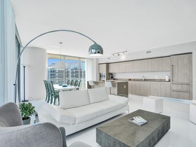 Wall 2 Wall Paradise Direct Ocean front Penthouse