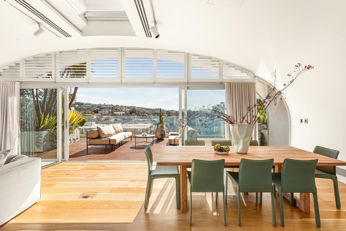 Bondi Beachside Penthouse gallery image 5