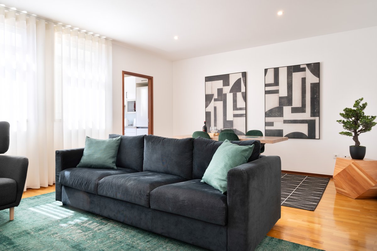 Arts Garden – 6BR Apt w/ |Garden|AC|Free Parking