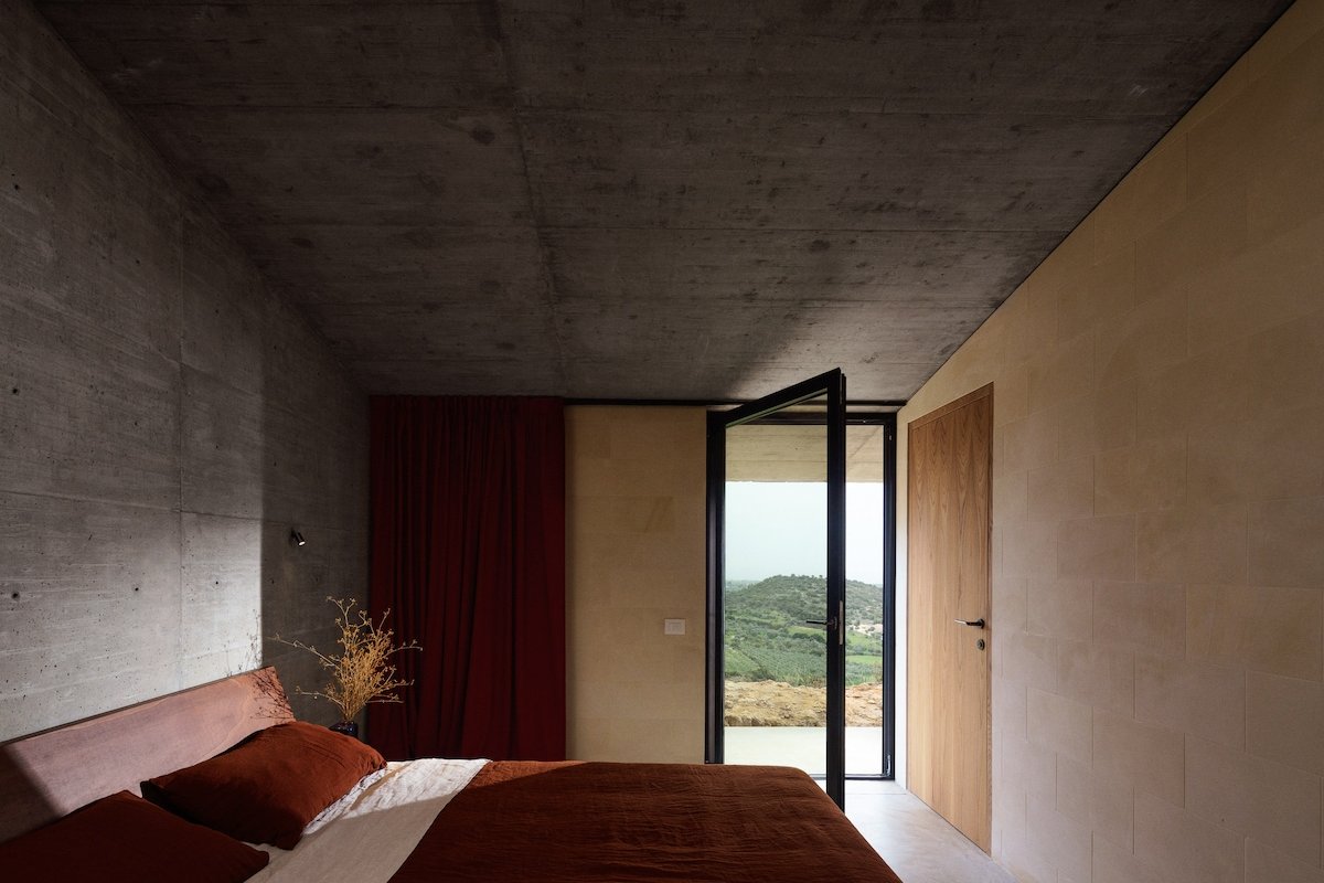 Hilltop design Villa in Avola, Val di Noto gallery image 5