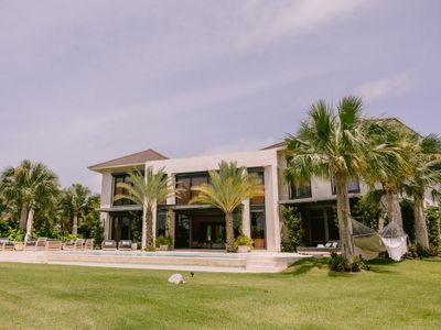 Elegance 5BR– Tortuga C9 Villa
