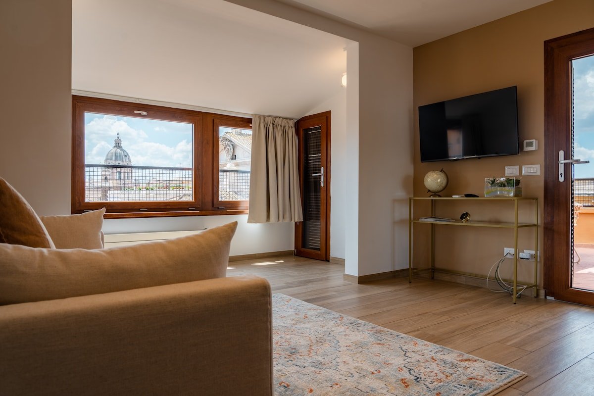 [Sky Domus] Historic Center Penthouse With Jacuzzi gallery image 2