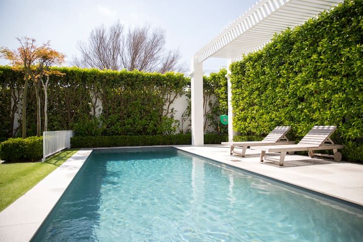 Claremont Charm featured image