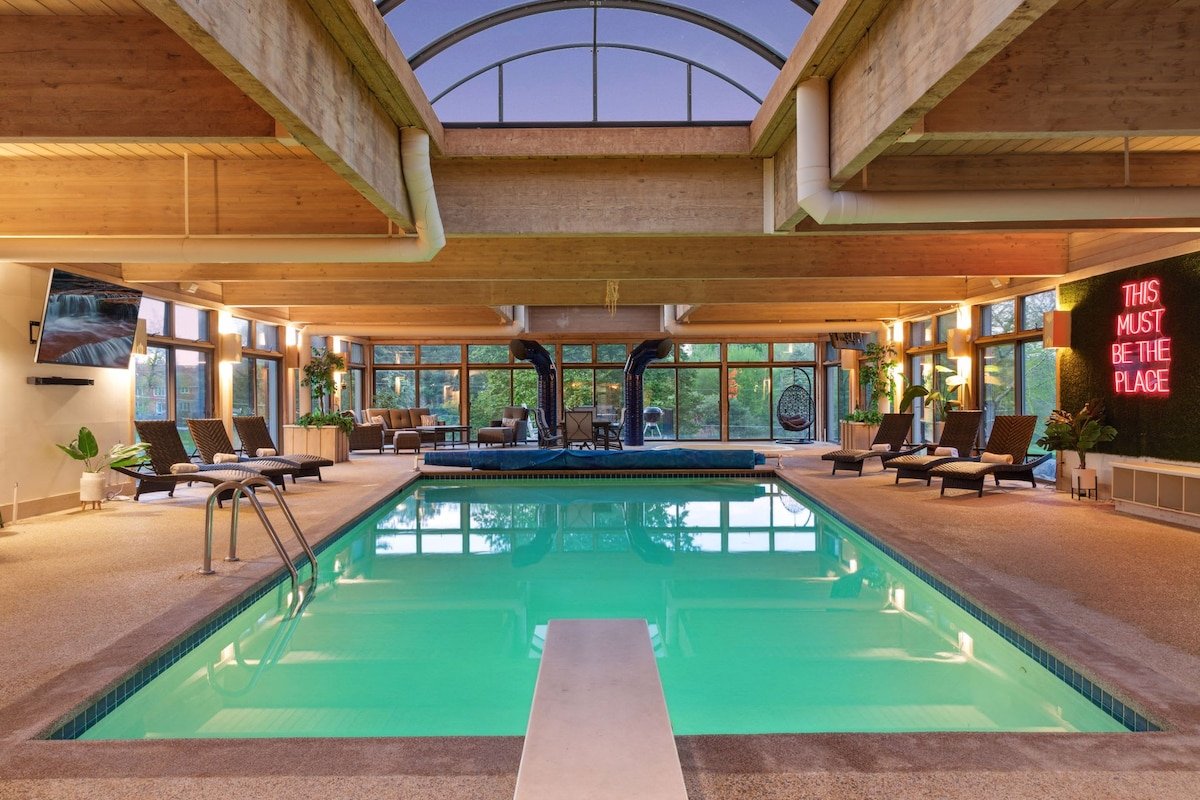 Valley View Indoor Pool/Hot Tub/Arcade gallery image 2