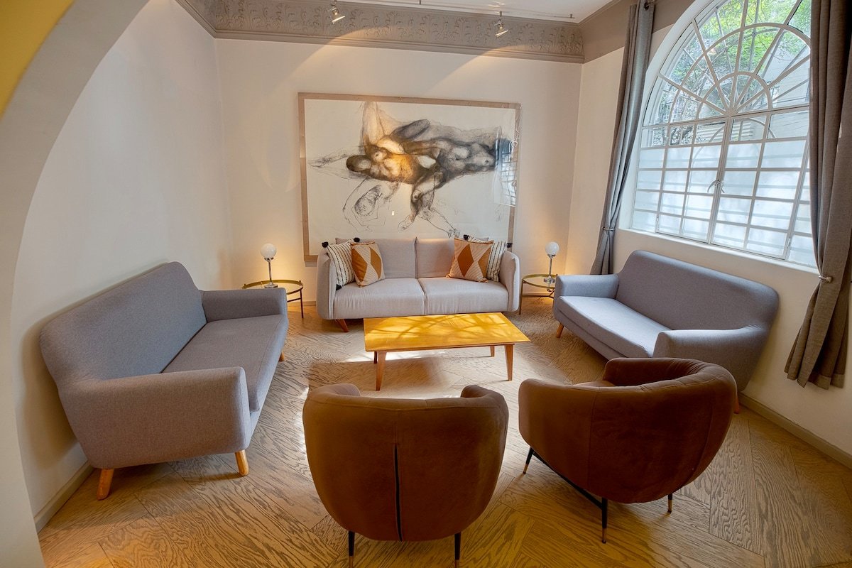 Heart of Condesa | Beautiful house with terraces gallery image 4