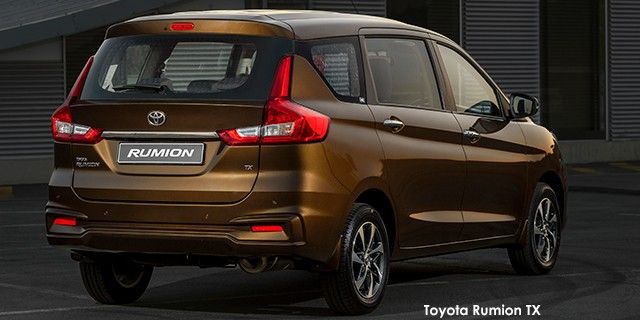 TOYOTA RUMION 1.5 TX A/T - 9 