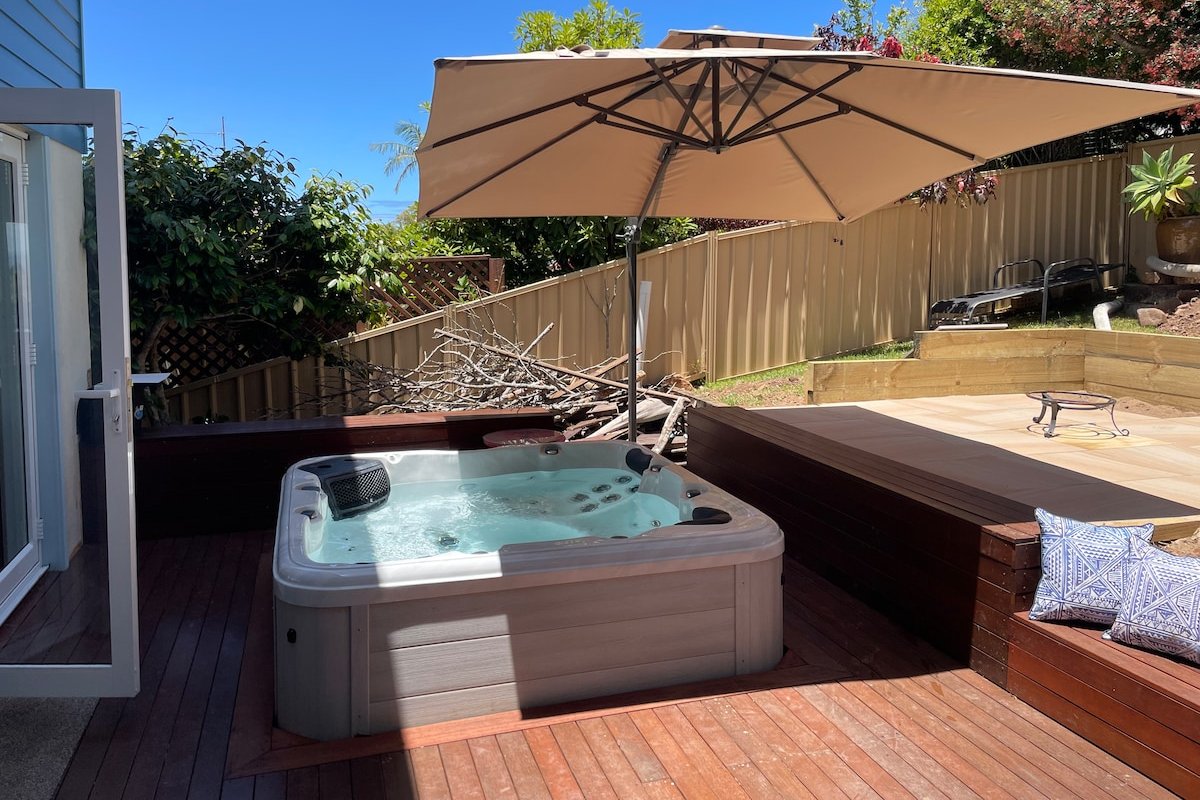 Whale watch from huge relaxing deck gallery image 4