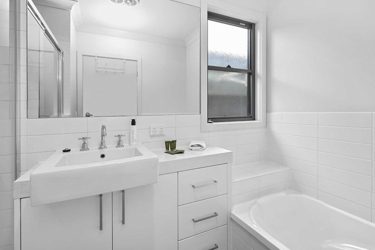 Ocean House gallery image 3