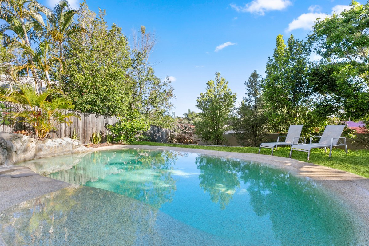 #holidayhousenoosa: perfect for families & friends