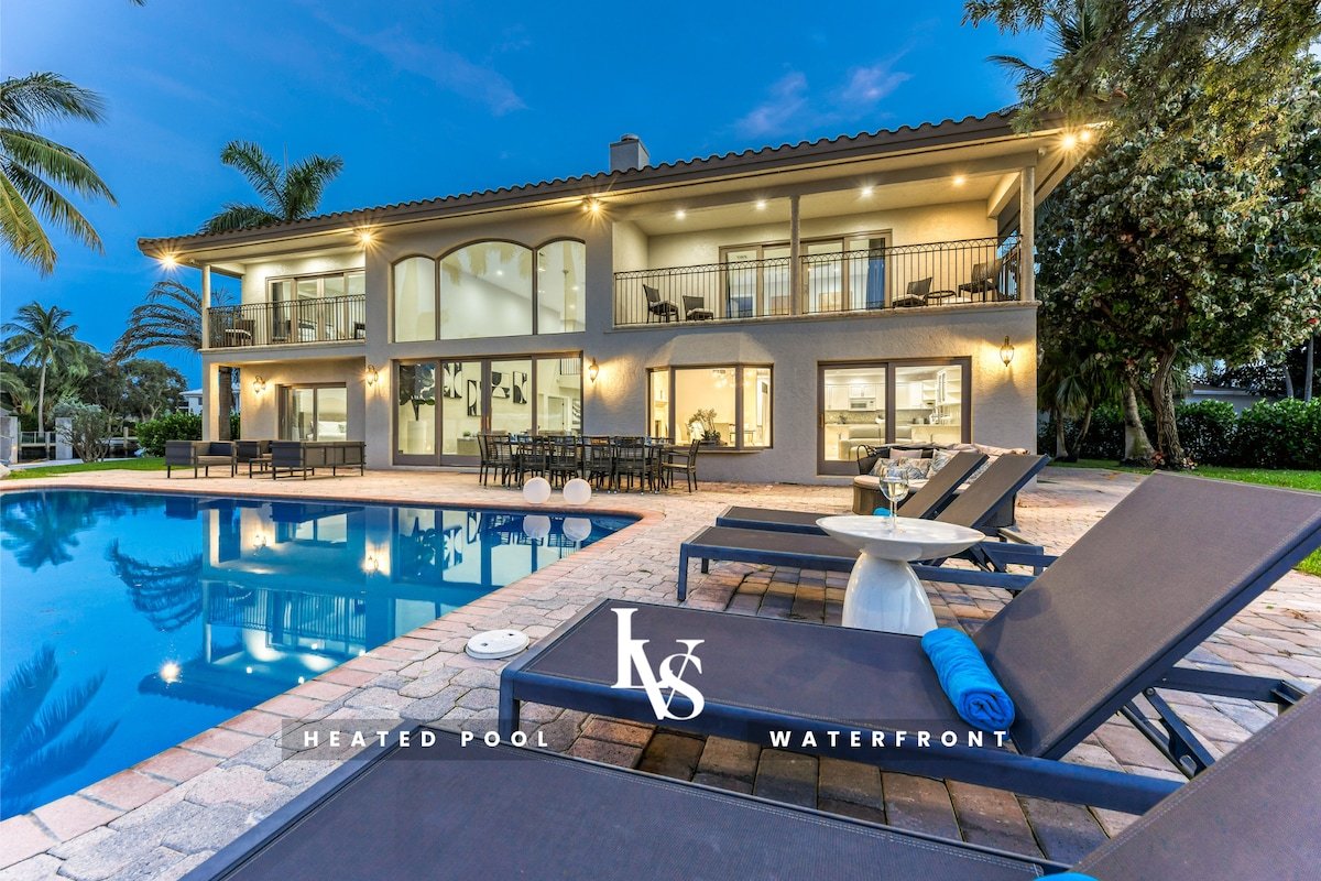 LVS Villa Key-Waterfront Estate/Pool/5 Min 2 Beach gallery image 2