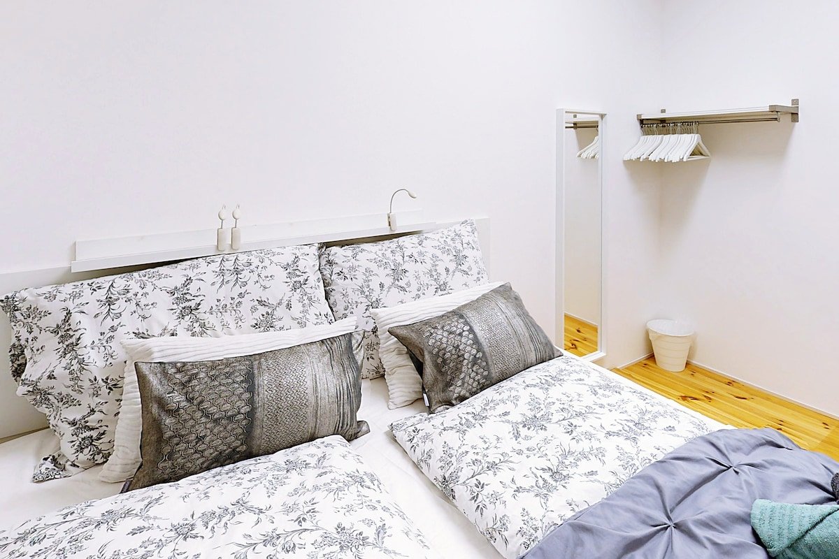 Apartment Wood gallery image 3