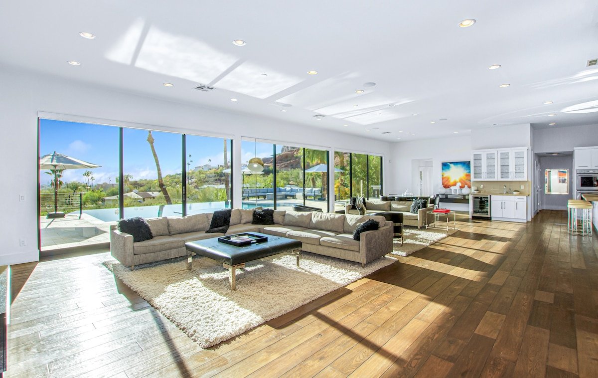 The Harlow gallery image 4