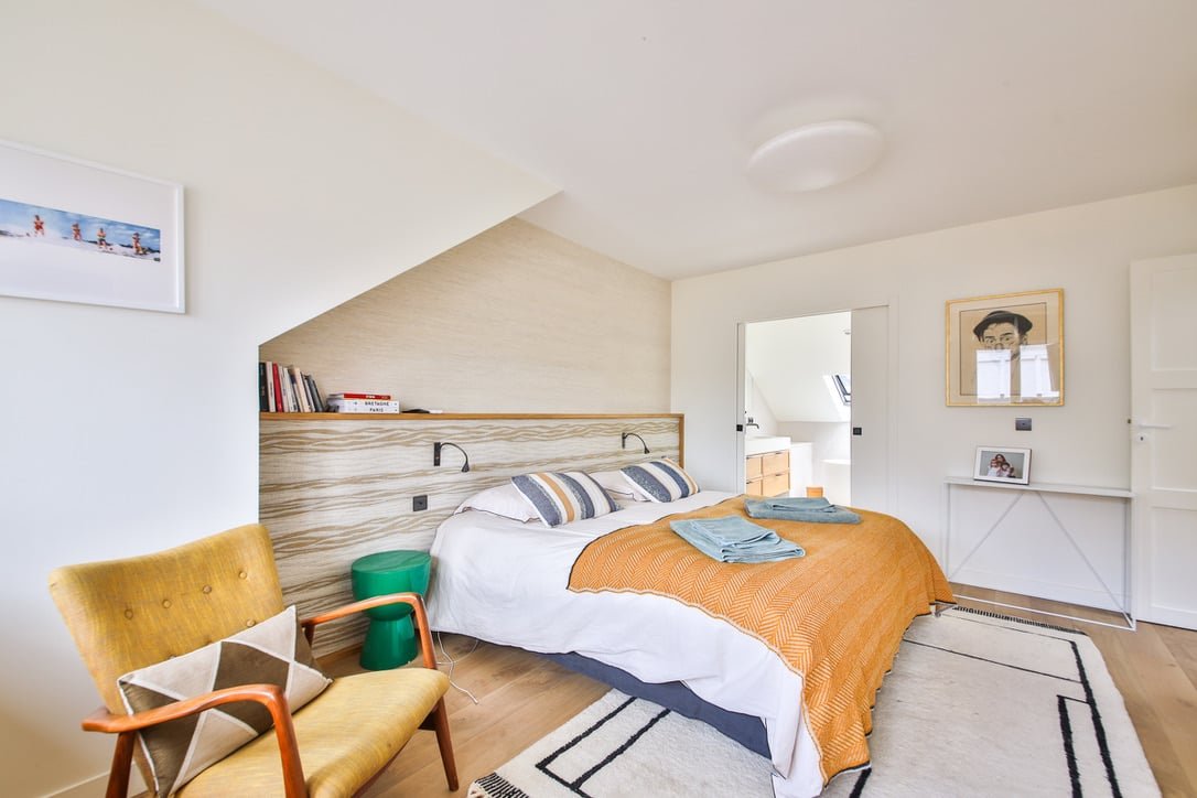 Modern House | Garden & A/C gallery image 2