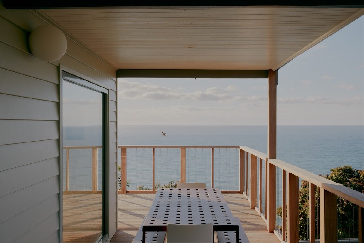 Iluka Bach – Beautiful sea views at Wye gallery image 5