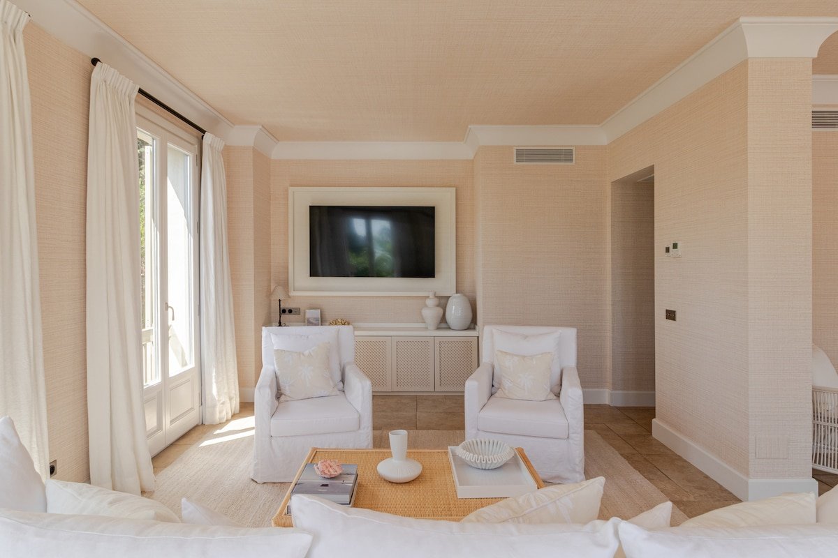 Luxe Villa Inside Puente Romano, 6BR, Pool, Gym gallery image 5