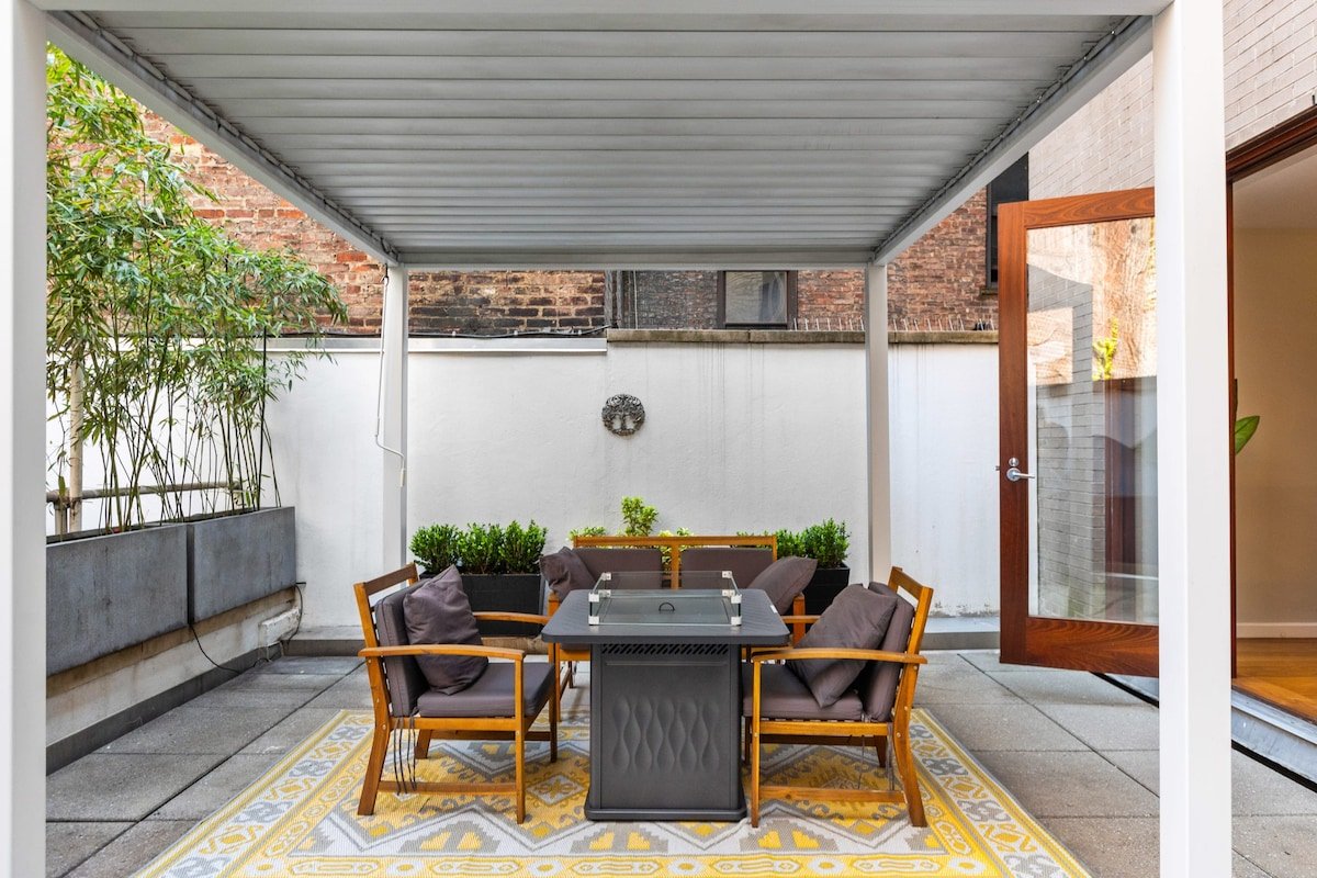 Rove Travel | Gotham House I |4BR Triplex w/Garden gallery image 5