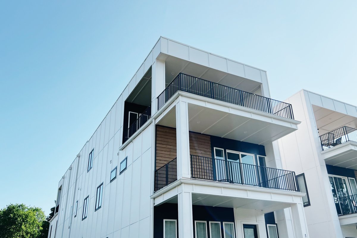 Skyline View | Walk to Broadway!