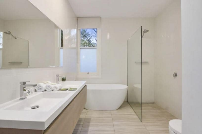 House on Grosvenor gallery image 2