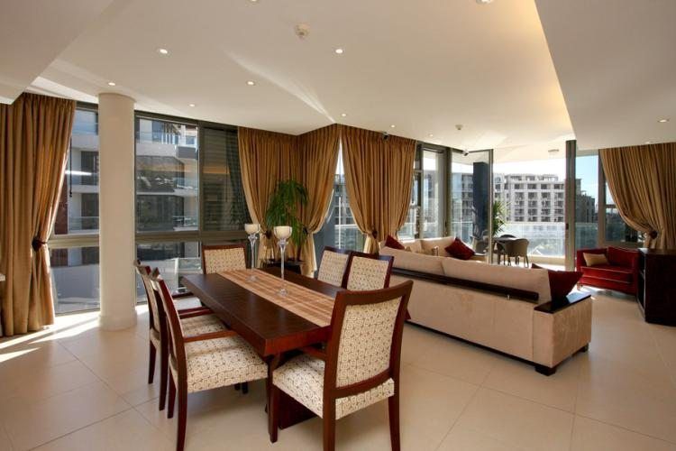 Photo 2 of Kylemore 410 accommodation in V&A Waterfront, Cape Town with 3 bedrooms and 3 bathrooms