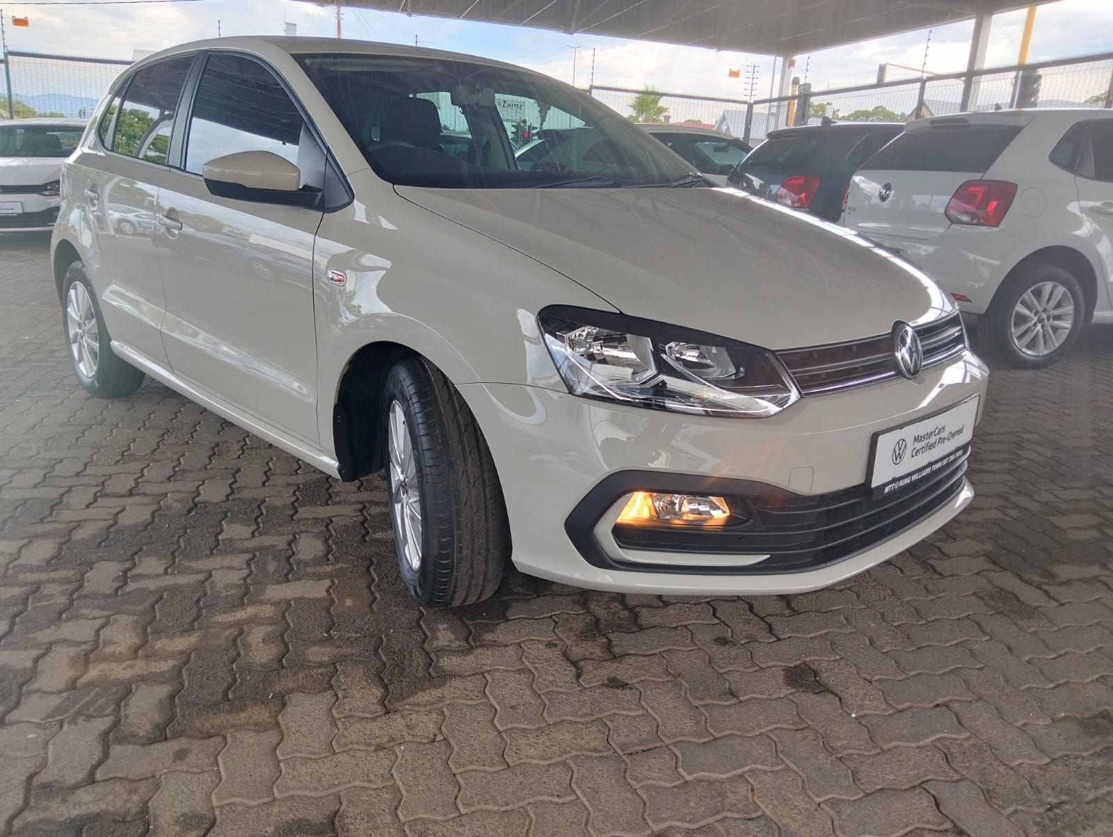 VOLKSWAGEN POLO VIVO 1.4 LIFE for Sale in South Africa
