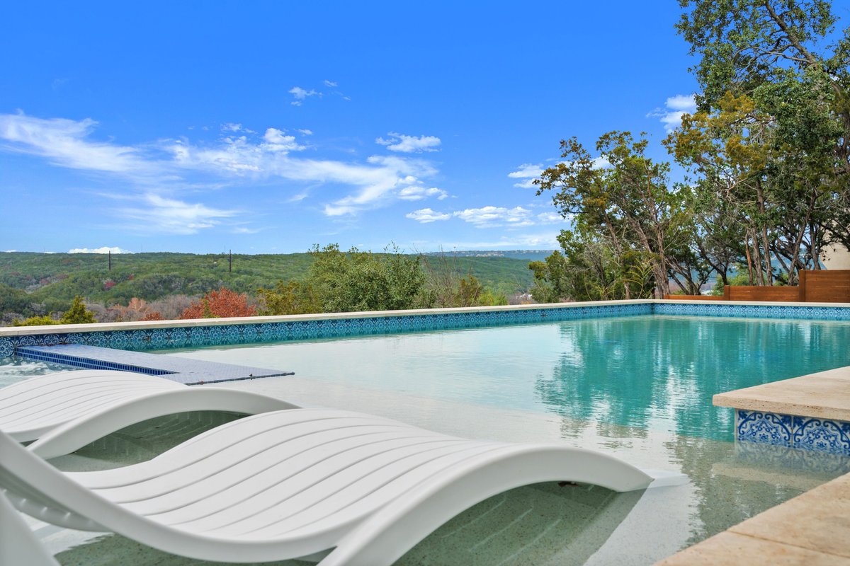 Overlook Oasis-Stunning Views-Pool and Spa!