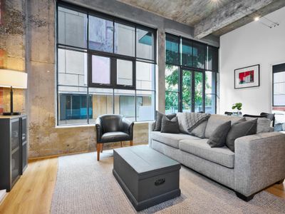 3 BR CBD East-End warehouse apartment