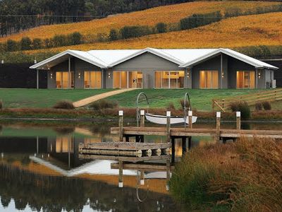 Luxury Retreat next to Josef Chromy Vineyard