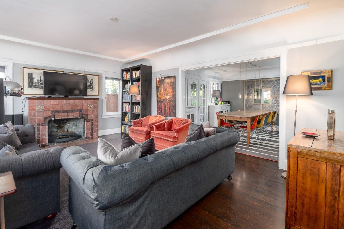 Spacious Palo Alto Home Near Downtown & Stanford gallery image 3