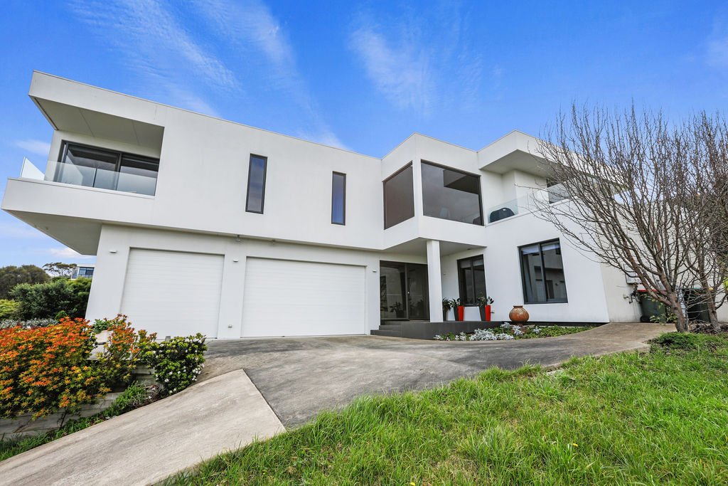 Sunrise Serenity – modern luxury