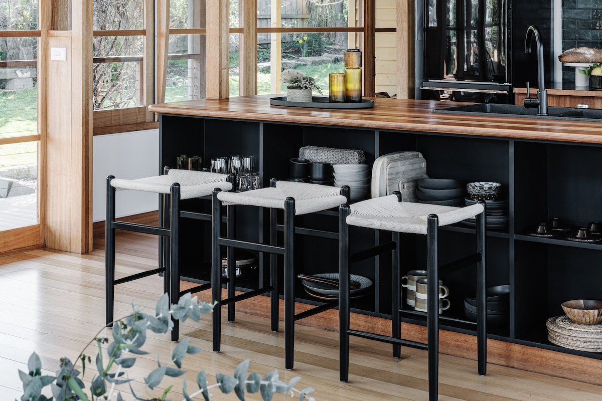 Seaview ~ A beautiful hideaway in central Hobart. gallery image 4