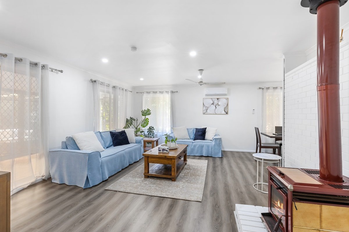 Holiday Home in Fig Tree Pocket gallery image 4