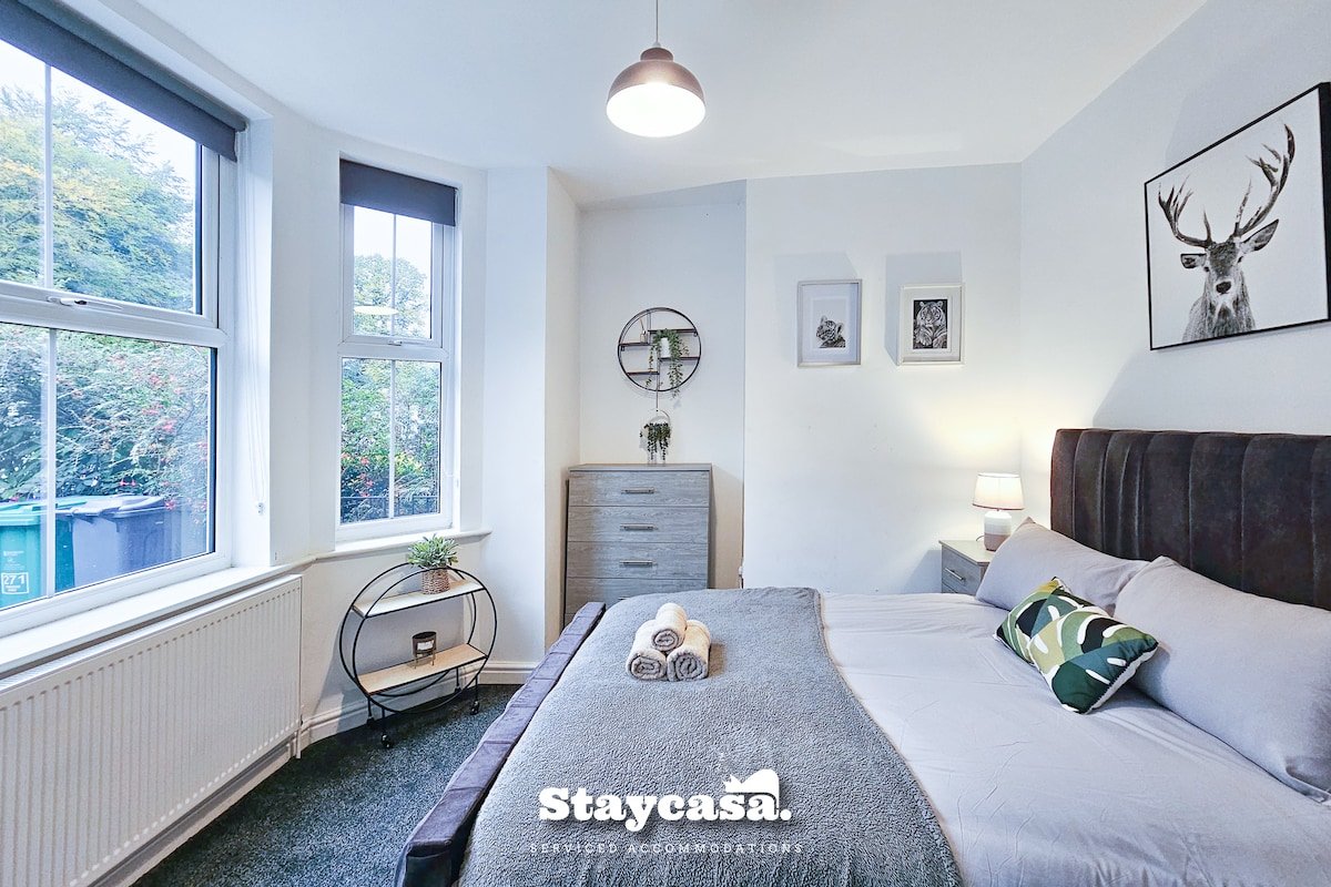 Charming 6-Bed Near Alexandra Park – Free Parking gallery image 2