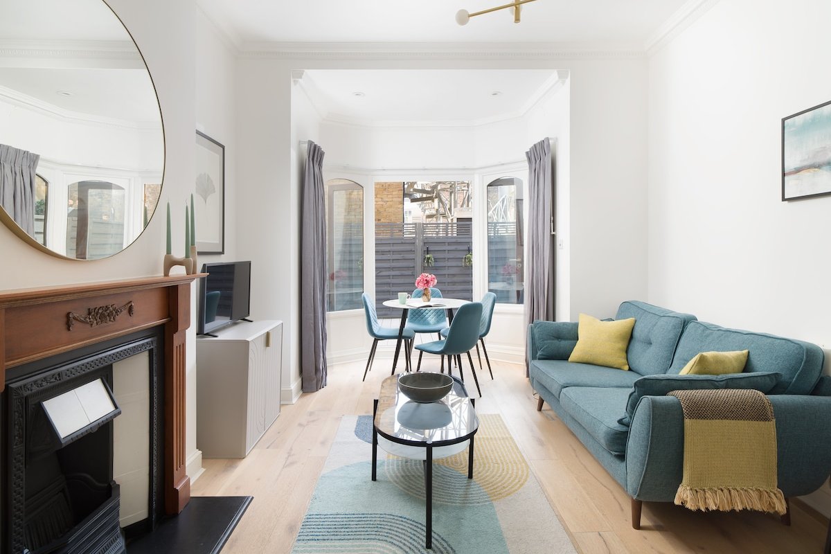 Covent Garden, 3 Bedroom Apt gallery image 4