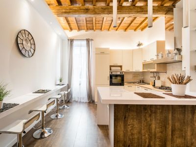 About Colosseum in the Heart of Rome – Free Wi-Fi