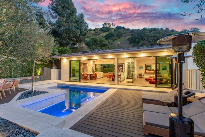 Luxurious 5BR Tri-Level Retreat in Hollywood Hills gallery image 3