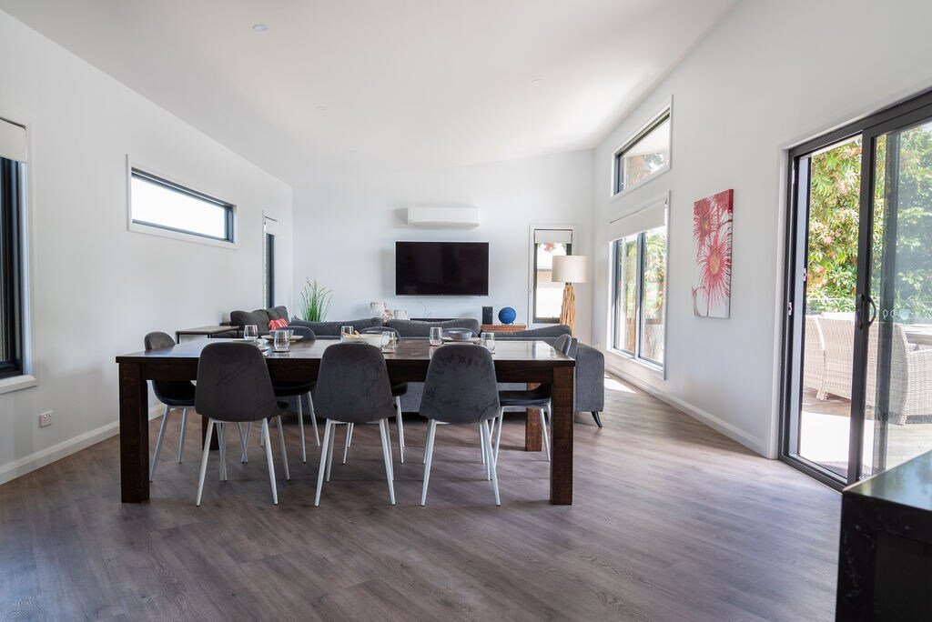 Flowering Gum House – Featuring 2 Master Bedrooms! gallery image 4