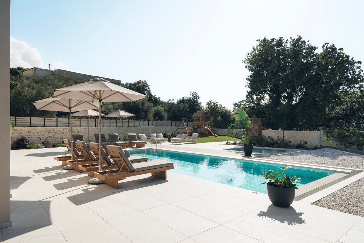 Georgia Villa – With Private Pool